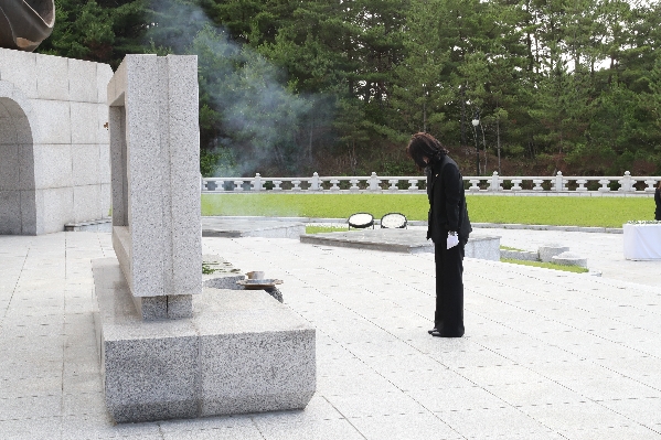 울산 제8대 남구의회 현충탑 참배 _12