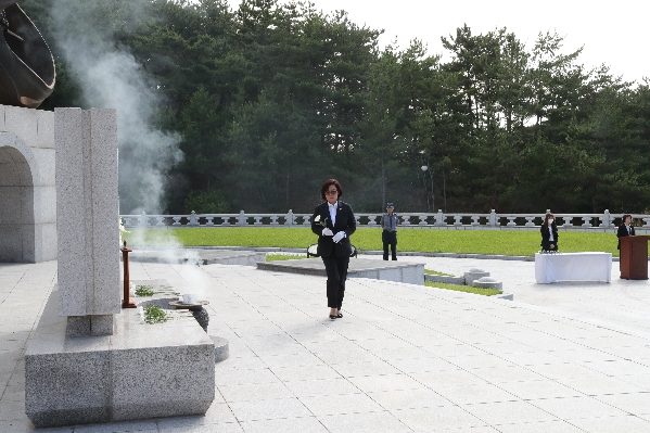 울산 제8대 남구의회 현충탑 참배 _2