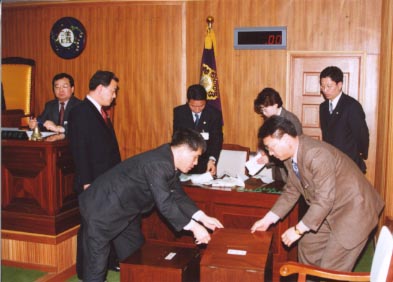 내무위원장 보궐선거_0