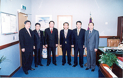 중국 요양시 방문단 의장단과 환담_0