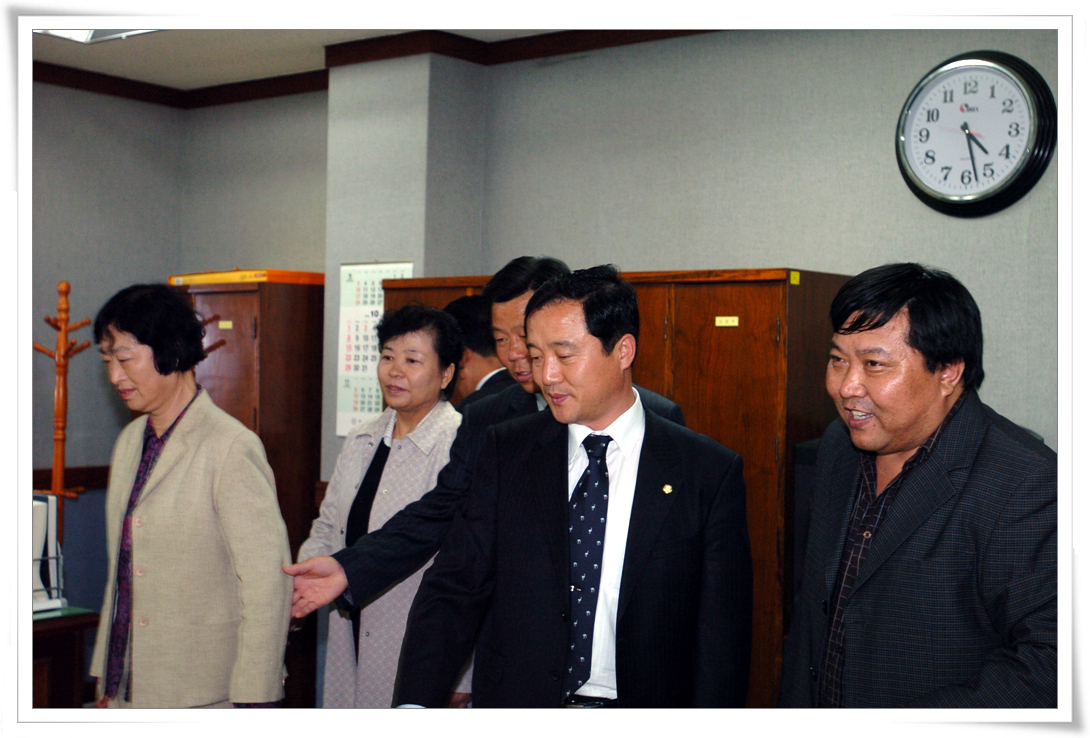 중국 요양시 인대상무위원회 방문(2)_0