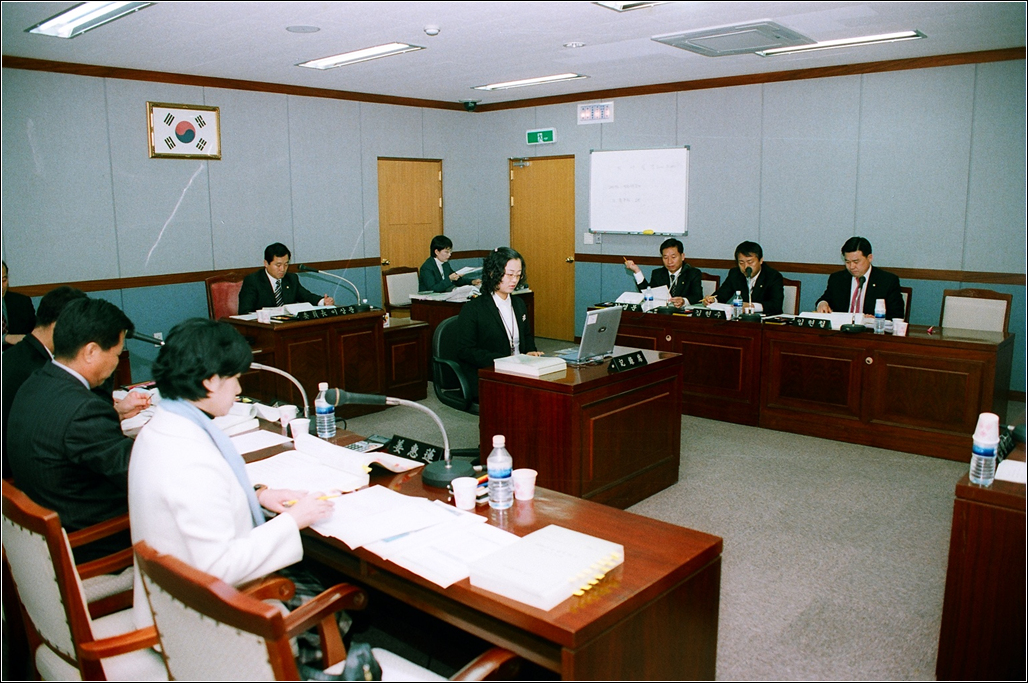 내무위원회 행정사무감사 진행장면_0