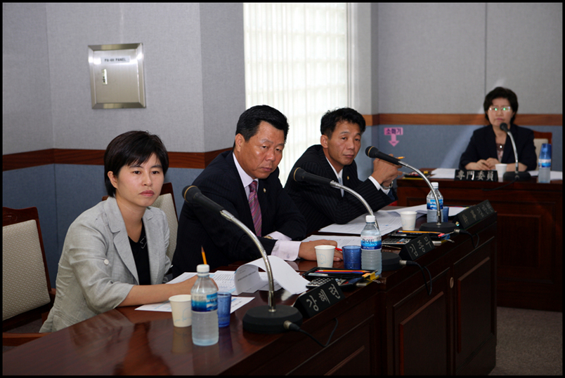 제113회임시회 - 내무위원회 회의_2