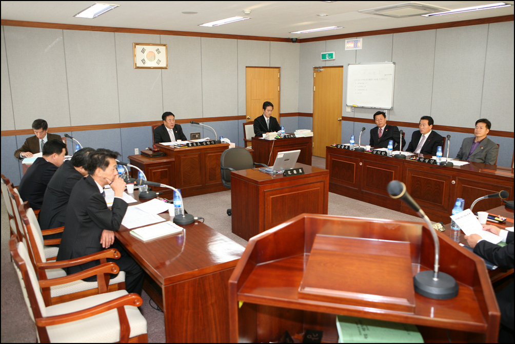 예산결산특별위원회 회의_3