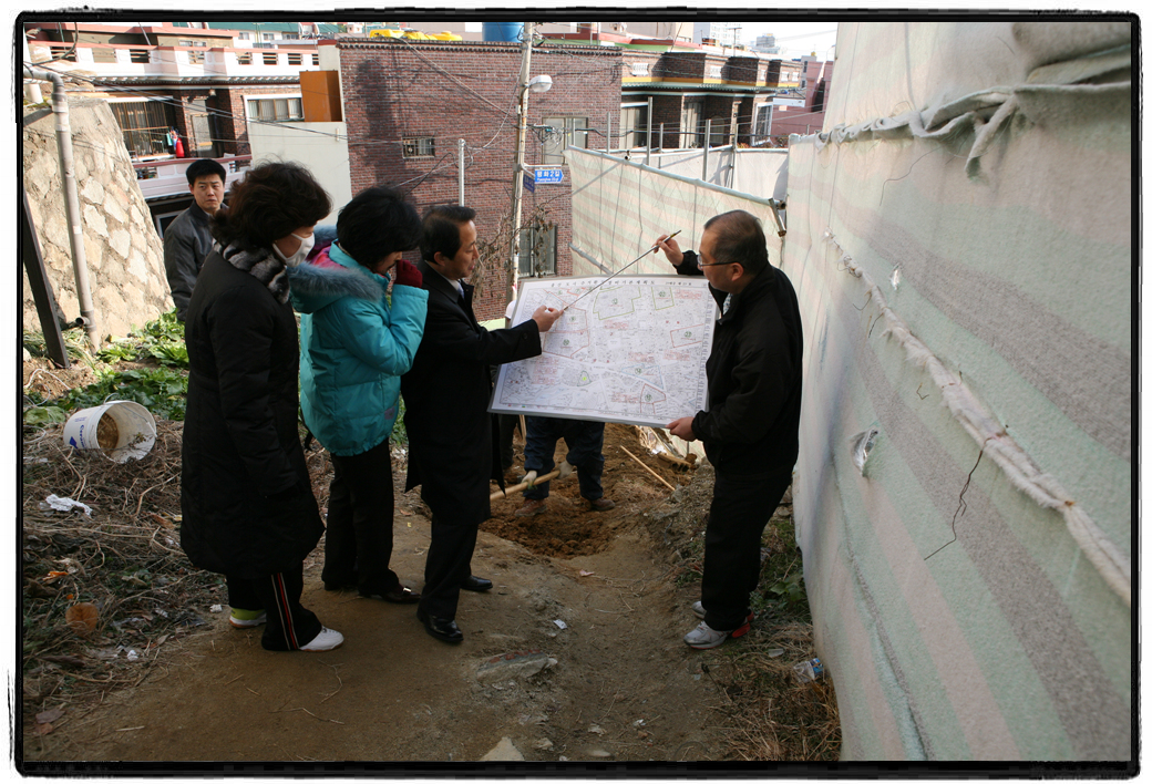 신정2동 한일아파트옆 도로관련민원 현장방문_1