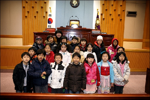 울산여성회 남구지부 자녀 의회관람_0