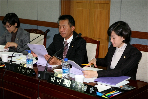 2010년도 행정사무감사 실시(행정자치위원회) _3