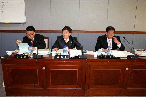 제144회 2차 정례회 2010년도 행정사무감사 실시(행정자치위원회) _4