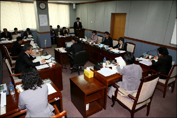 제144회 2차 정례회 2010년도 행정사무감사 실시(행정자치위원회) _1