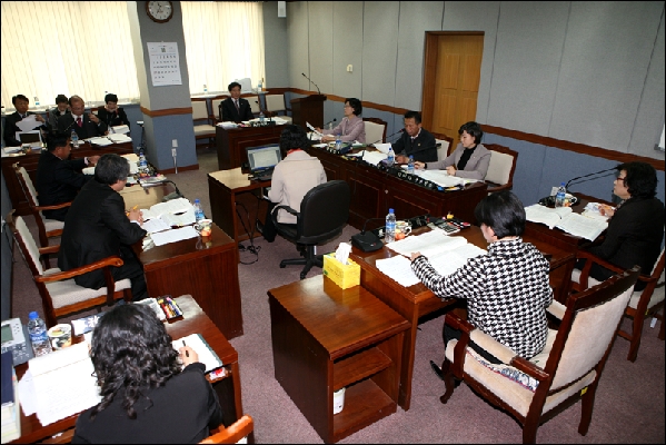 제144회 정례회 2010년도 행정사무감사 실시(행정자치위원회) _0