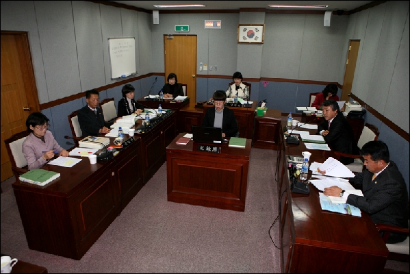 제144회 제2차 정례회 1차 행정자치위원회 개최  _4