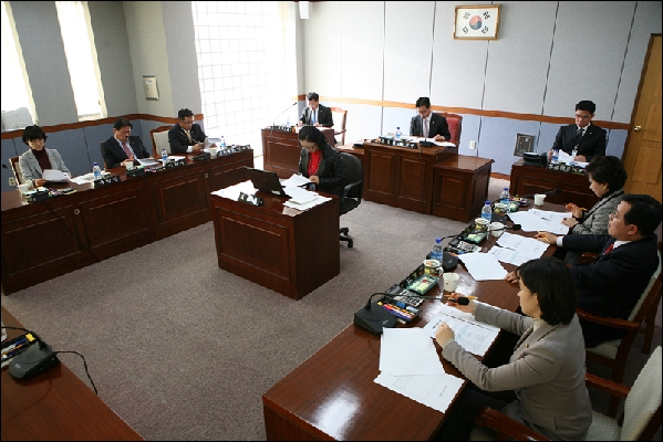 제145회 임시회 의회운영위원회_0