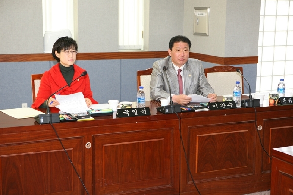 제145회 임시회 폐회중 제2차 의회운영위원회_0