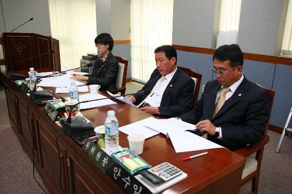 제152회 남구의회 임시회 제1차 의회운영위원회_2