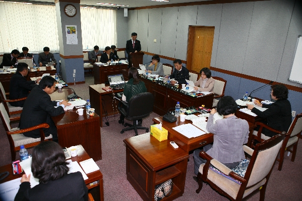 제154회 남구의회 제2차 정례회 행정자치위원회 행정사무감사 실시   _4