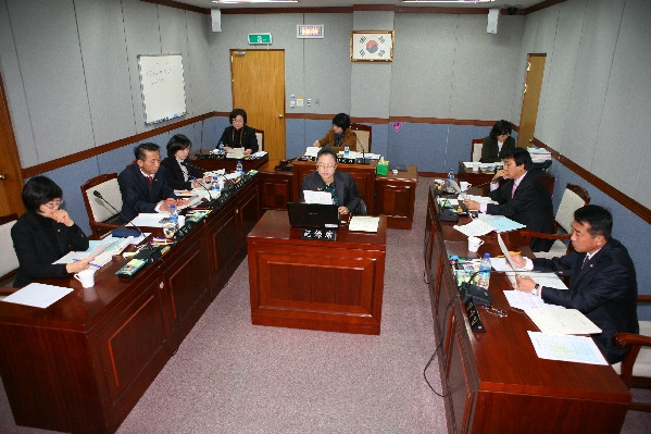 제154회 남구의회 제2차 정례회 행정자치위원회 행정사무감사 실시   _3