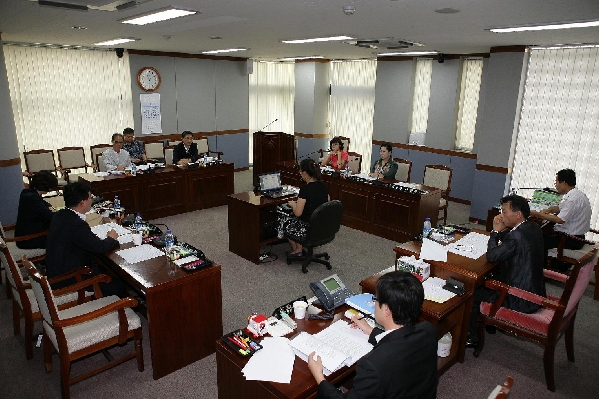 제161회 제1차 정례회 폐회중 제2차 의회운영위원회_1