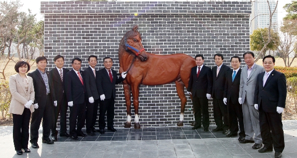 예술이 숨쉬는 거리 포토존 제막식_1