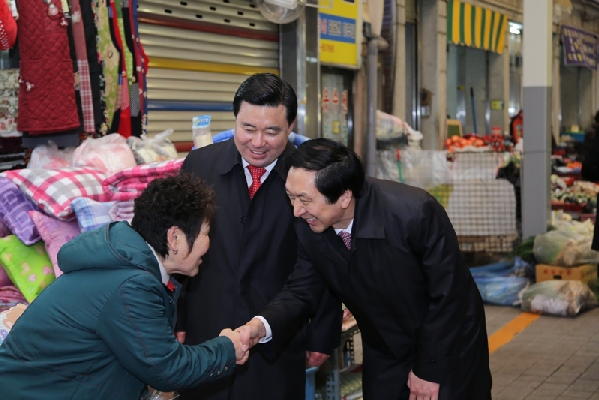 설 명절 재래시장 방문_1