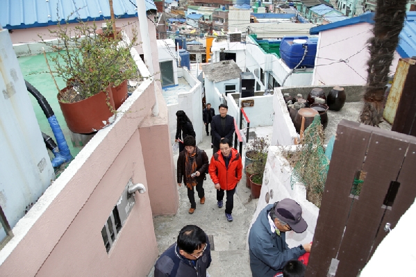 건설환경위원회 부산 재생도시 및 관광공원 견학_1