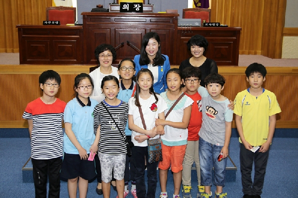 굴화초등학교 남구의회 방문_0