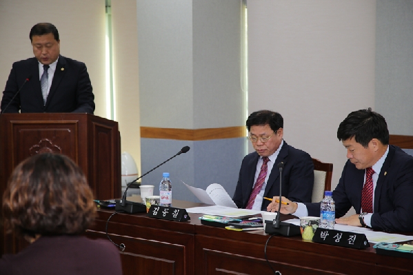 제180회 임시회 복지건설위원회의_5