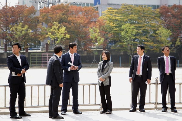 행정자치위원회 현장방문(문수양궁장,신복초등학교)_2