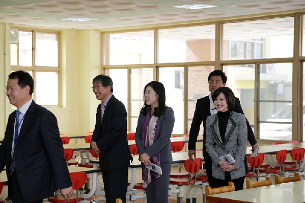 행정자치위원회 현장방문(문수양궁장,신복초등학교)_3