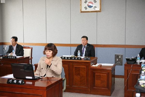 제180회 임시회 폐회중 제2차 의회운영위원회의_1