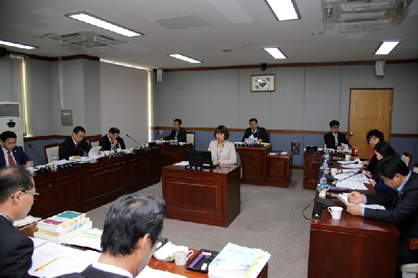 제181회 제2차 정례회 의회운영위원회 행정사무감사_0