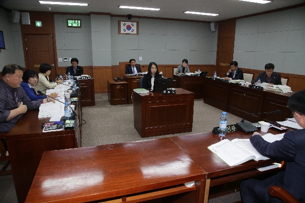 제198회 제2차 정례회 행정자치위원회_1