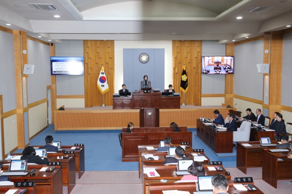 제206회 제2차 정례회 제1차 본회의_1