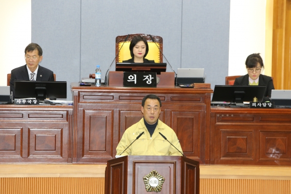 제206회 제2차 정례회 제3차 본회의_7