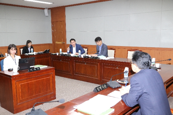 제212회 제1차 정례회 행정자치위원회_1