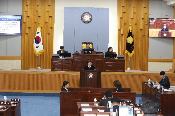 제214회 제2차 정례회 제2차 본회의_1