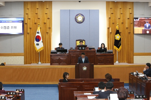 제214회 제2차 정례회 제1차 본회의_3