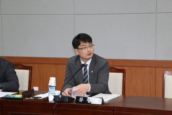 제215회 임시회 행정자치위원회_1