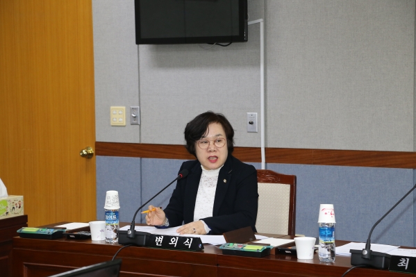 제216회 임시회 의회운영위원회_1