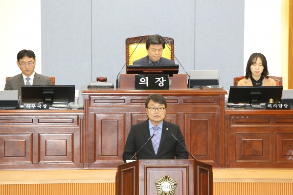 제215회 임시회 제2차 본회의_1