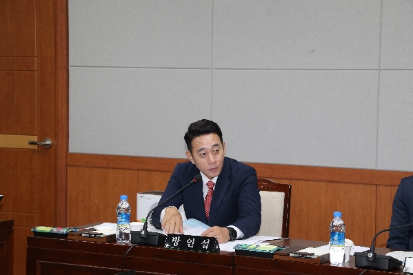 제220회 임시회 행정자치위원회_0