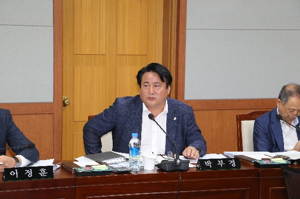 제220회 임시회 행정자치위원회_1