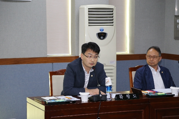 제220회 임시회 의회운영위원회_3