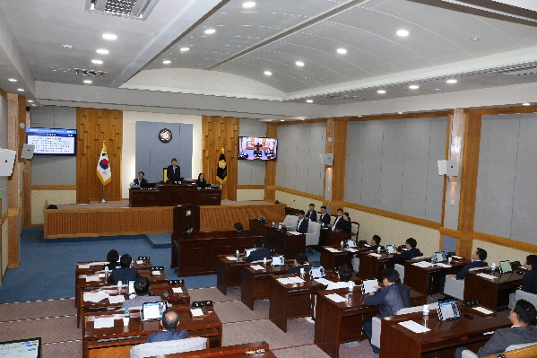 제220회 임시회 제2차 본회의_0