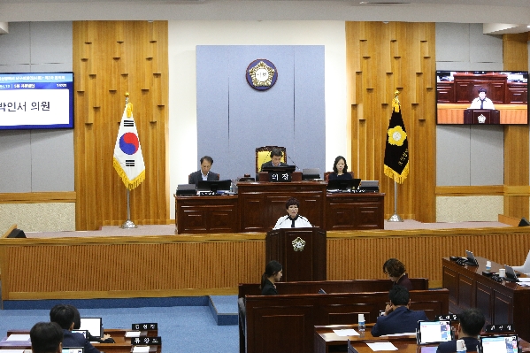 제220회 임시회 제2차 본회의_1