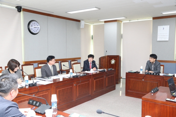 제216회 임시회 의회운영위원회_2