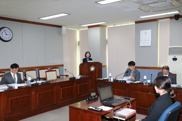 제216회 임시회 의회운영위원회_1