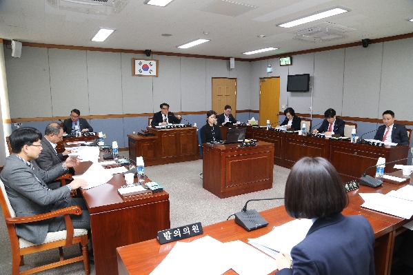 제216회 임시회 의회운영위원회_5