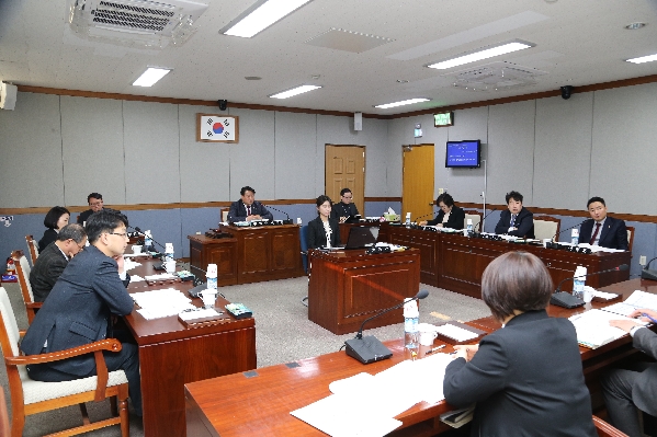 제215회 임시회 의회운영위원회_0