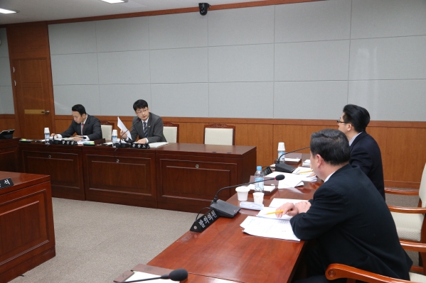 제215회 임시회 행정자치위원회_2