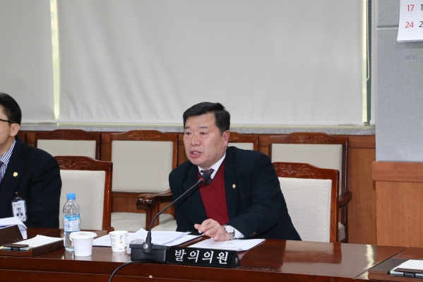 제215회 임시회 행정자치위원회_2